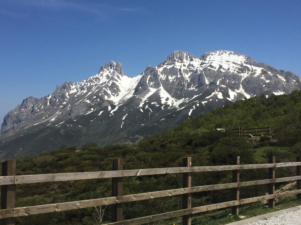 El Invernal De Picos Portilla de la Reina Luaran gambar