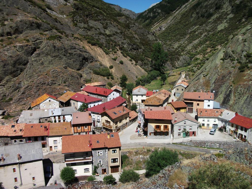 El Invernal De Picos Portilla de la Reina Luaran gambar